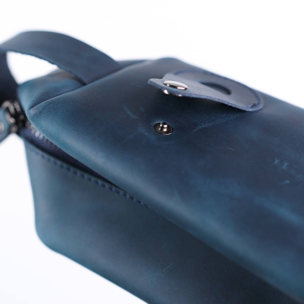 Kavy Leather Pouch Bag (Blue) | CAVARATY
